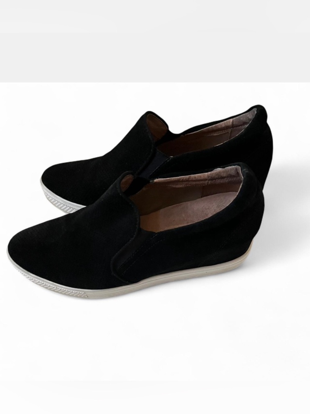 Caslon Black Slip-On Women's Sneakers